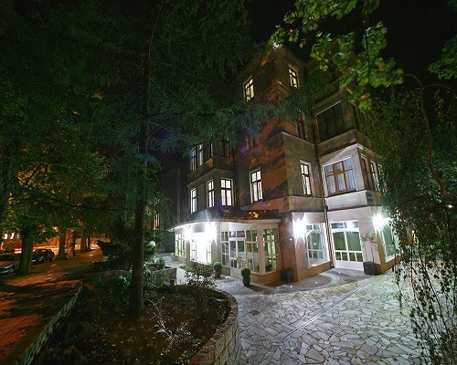 Budynek - DW Karkonosze
