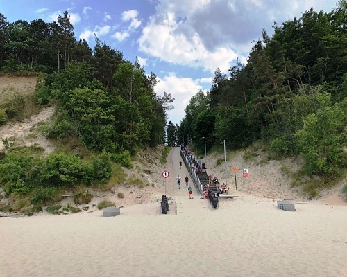 Zejście na plażę w Jastrzębiej Górze