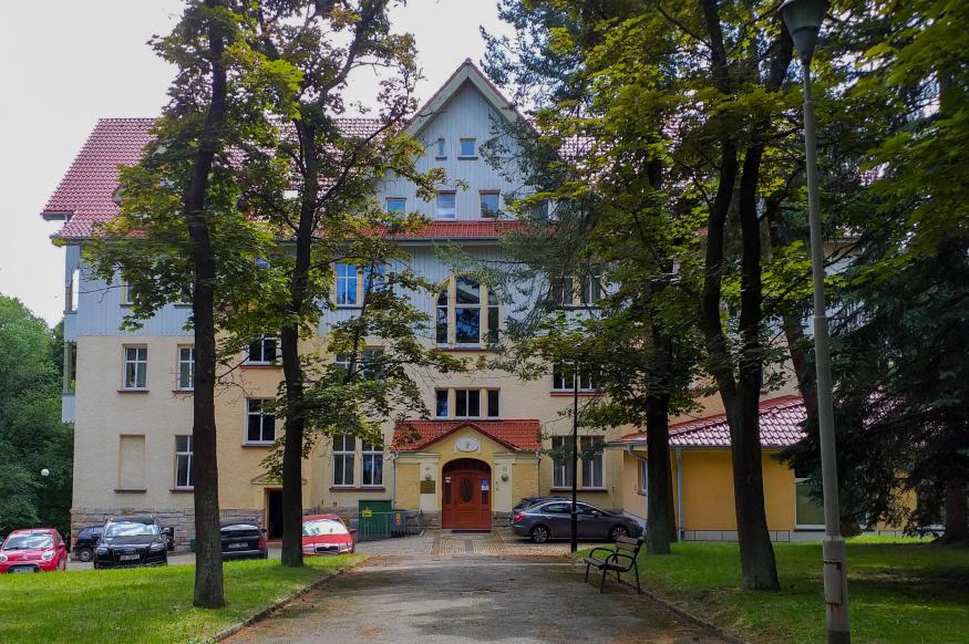 Polanica sanatorium ZDROWIE