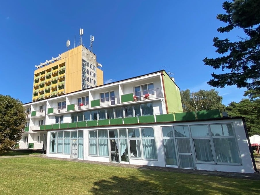 Kryształowa Przystan oba bydynki